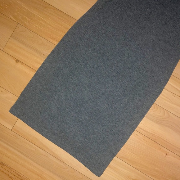 Robe - Picture 3 of 3